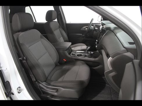 Certified 2023 Chevrolet Traverse LT FWD image 18