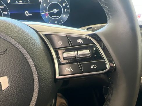 Certified 2025 Kia Seltos EX w/ EX Sunroof Package AWD/4WD image 64