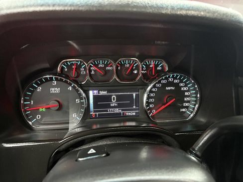 Used 2015 Chevrolet Suburban LTZ image 20