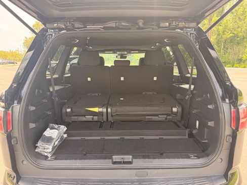 Used 2025 Toyota Sequoia SR5 AWD/4WD image 15