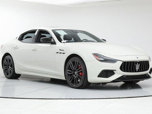 Certified 2023 Maserati Ghibli Modena Q4 image 7