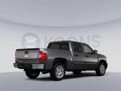 Used 2011 Chevrolet Silverado 1500 LT w/ All-Star Edition AWD/4WD image 4