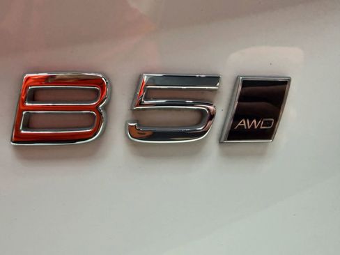 Used 2024 Volvo XC90 B5 Core AWD/4WD image 15