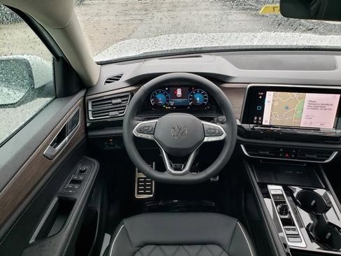New 2026 Volkswagen Atlas SEL Premium R-Line AWD/4WD image 9
