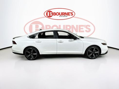 Used 2024 Honda Accord Sport image 10