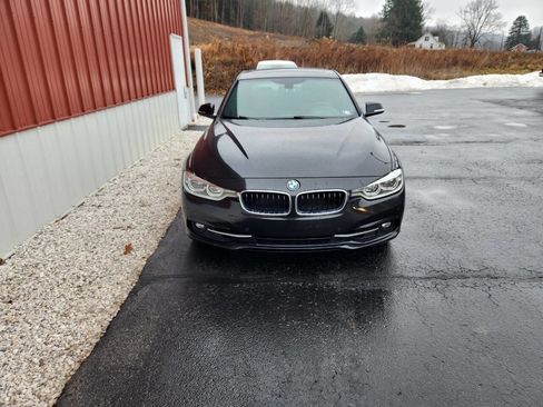 Used 2017 BMW 330i xDrive Sedan image 3