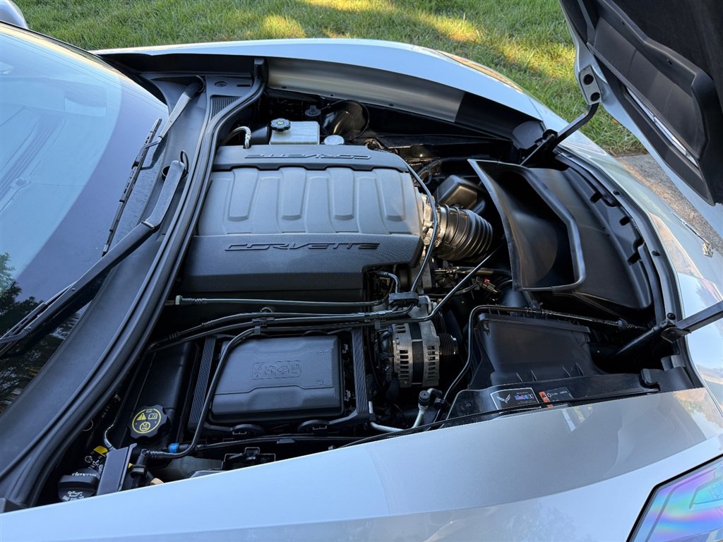 Used 2017 Chevrolet Corvette Stingray Coupe RWD image 61