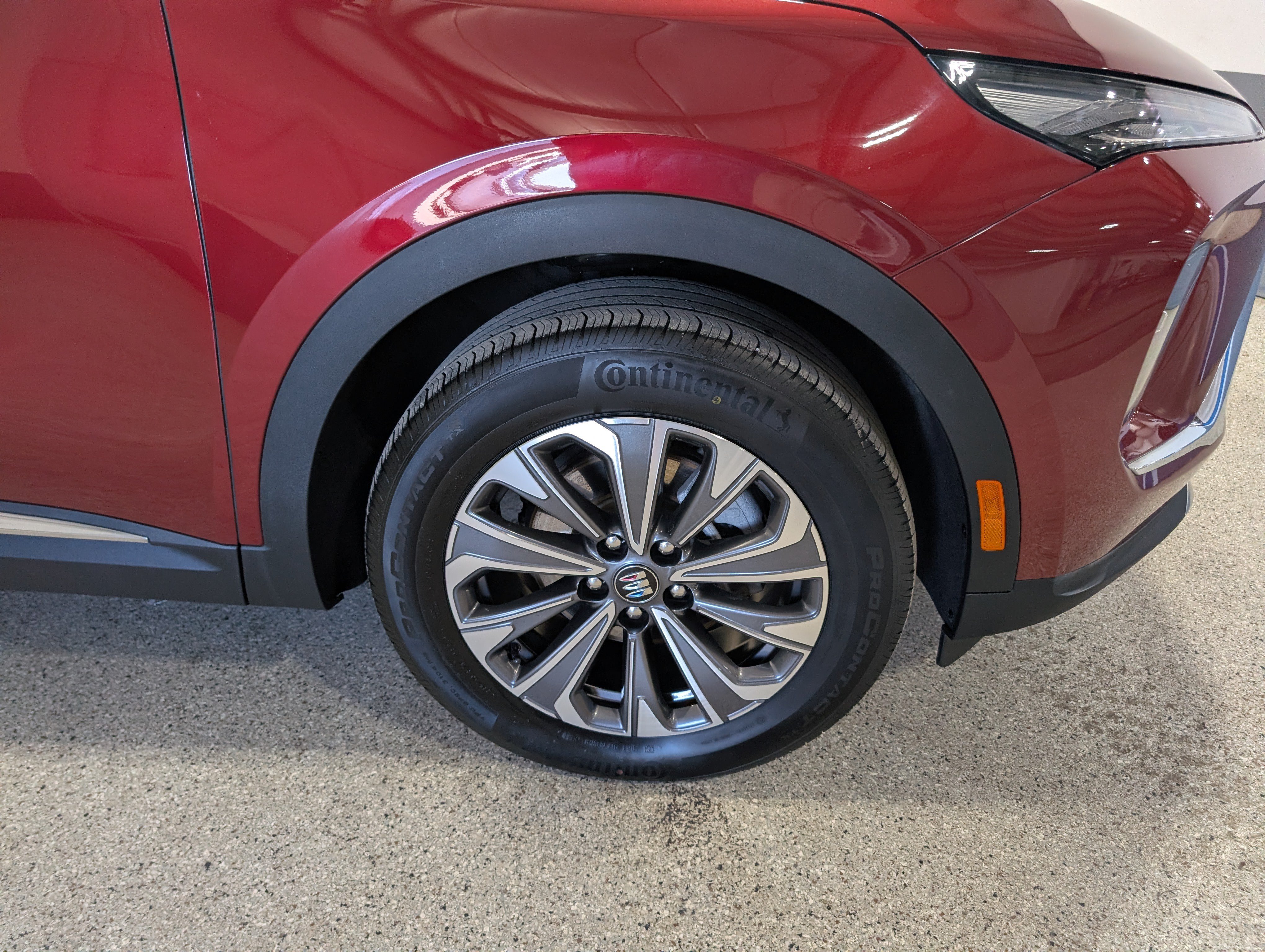 Used 2024 Buick Envision Preferred AWD/4WD image 12