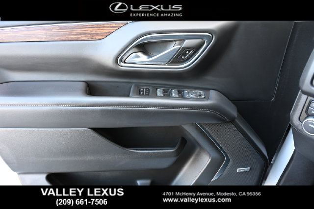 Used 2022 Chevrolet Tahoe High Country w/ Premium Package 2 AWD/4WD image 12
