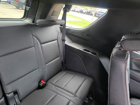 Used 2022 Chevrolet Tahoe High Country AWD/4WD image 16