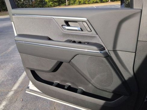 New 2026 GMC Sierra EV Elevation image 23