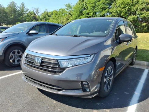 Used 2024 Honda Odyssey EX-L image 3