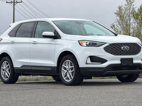 Certified 2024 Ford Edge SEL image 9