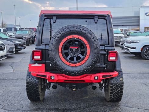 Used 2018 Jeep Wrangler Unlimited Rubicon image 7