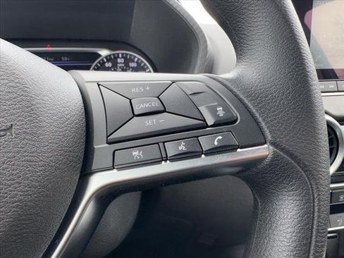 New 2025 Nissan Sentra SV image 18