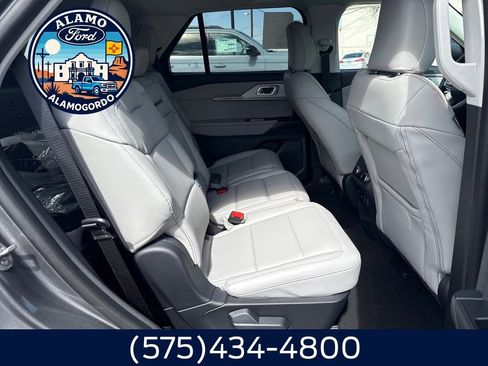 New 2025 Ford Explorer Active w/ Active Comfort Package RWD image 17