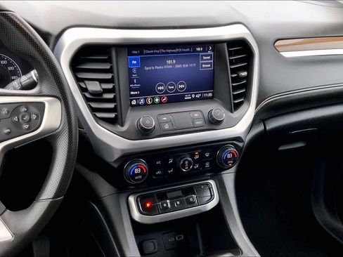 Used 2023 GMC Acadia SLE w/ Driver Convenience Package image 5