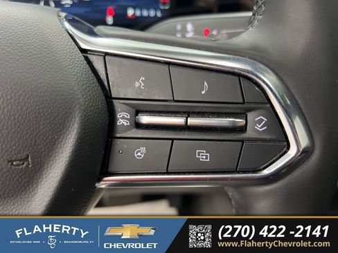 Used 2025 Chevrolet Equinox LT FWD image 23