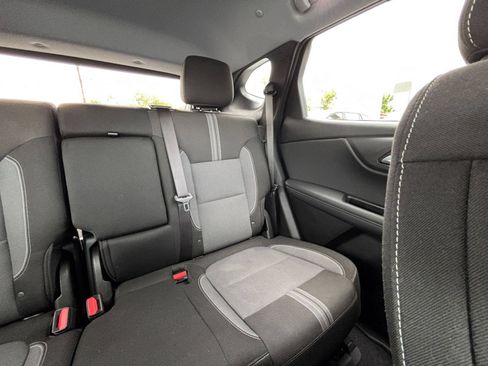 Used 2025 Chevrolet Blazer LT FWD image 37
