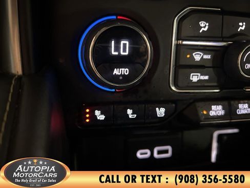 Used 2023 Chevrolet Suburban Premier image 43