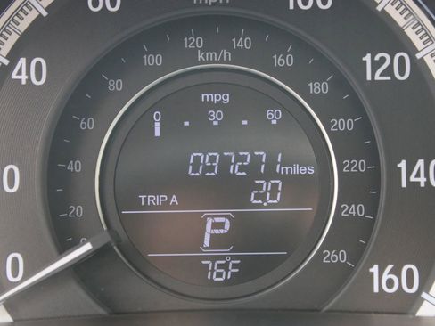 Used 2016 Honda Accord EX image 32