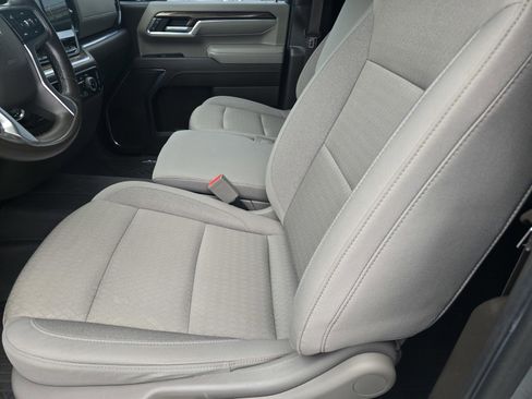 Used 2024 Chevrolet Silverado 2500 LT AWD/4WD image 17
