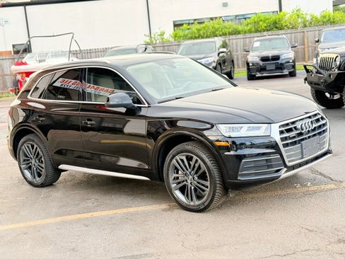 Used 2018 Audi Q5 2.0T Premium Plus w/ Premium Plus Package AWD/4WD image 4