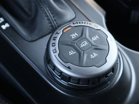 New 2023 Ford Bronco Badlands w/ Sasquatch Package image 27