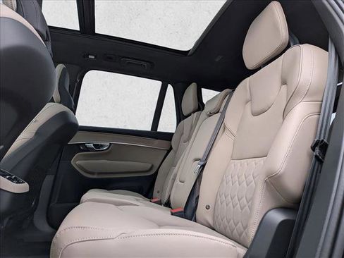 New 2026 Volvo XC90 B5 Plus w/ Protection Package image 17