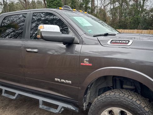 Used 2020 RAM 2500 Laramie image 17