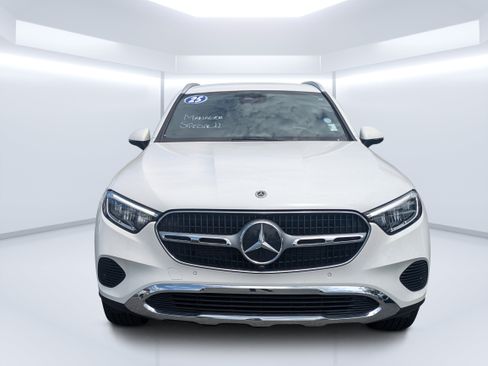 Certified 2025 Mercedes-Benz GLC 300 4MATIC image 7