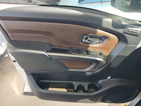 Used 2019 Nissan Titan Platinum Reserve w/ Platinum Utility Package image 13