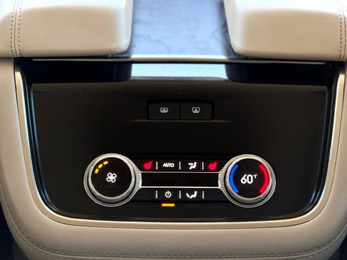 Used 2021 Lincoln Navigator Reserve image 20