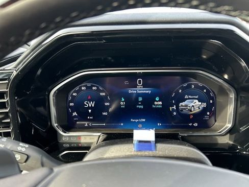 New 2026 Chevrolet Silverado 1500 High Country w/ Technology Package AWD/4WD image 34