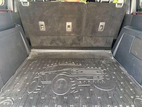 Certified 2024 Ford Bronco Outer Banks w/ Sasquatch Package AWD/4WD image 8