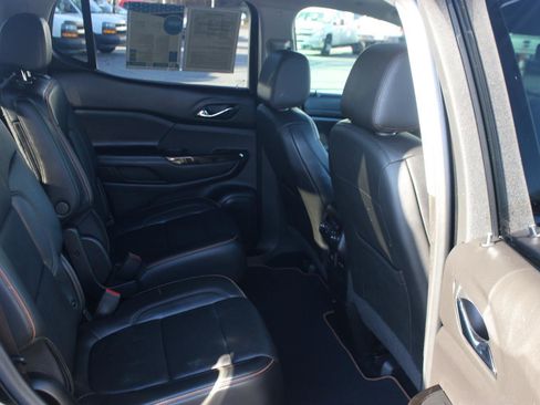 Used 2022 GMC Acadia AT4 w/ Technology Package image 38