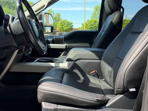 Used 2019 Ford F250 Lariat w/ FX4 Off-Road Package AWD/4WD image 16