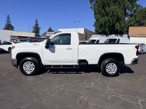 Used 2022 Chevrolet Silverado 2500 LT w/ Convenience Package AWD/4WD image 8