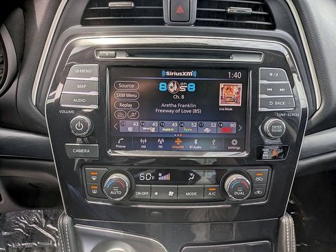 Used 2023 Nissan Maxima Platinum w/ Sport Mat Group FWD image 16