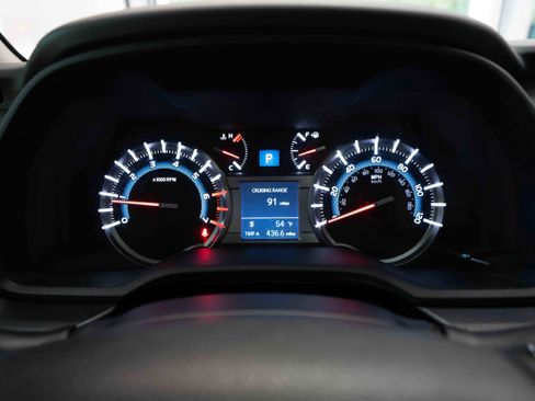 Used 2019 Toyota 4Runner Limited image 16