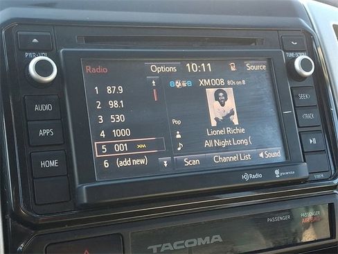 Used 2015 Toyota Tacoma PreRunner image 15