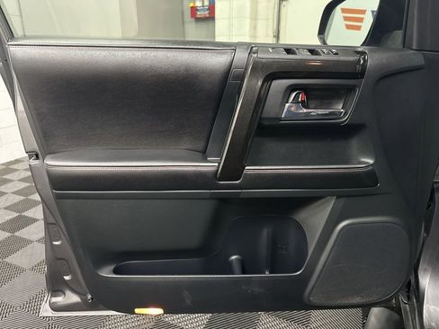 Used 2015 Toyota 4Runner Trail Premium image 17