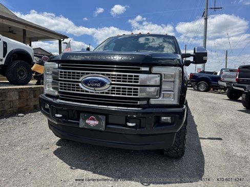 Used 2018 Ford F250 Platinum w/ Platinum Ultimate Package AWD/4WD image 4