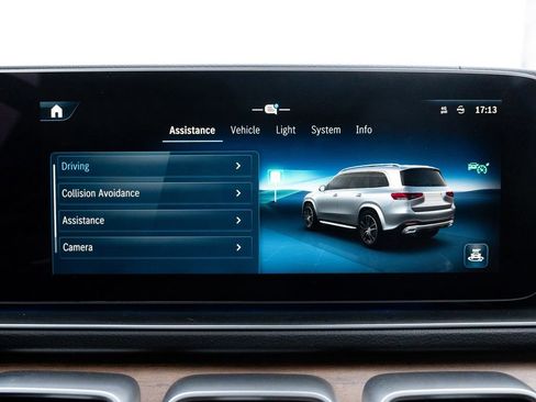 Used 2024 Mercedes-Benz GLS 450 4MATIC image 30