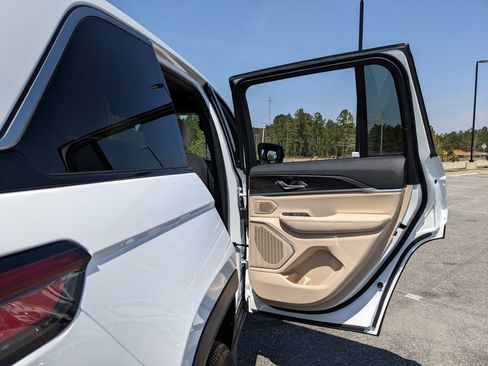 New 2026 Jeep Grand Cherokee Limited RWD image 57