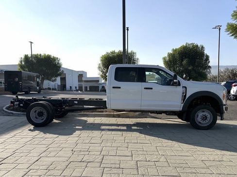 Used 2024 Ford F550 4x4 Crew Cab Super Duty w/ XLT Value Package image 5