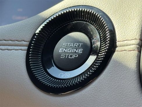 Used 2025 Jeep Compass Limited w/ Elite Group image 21