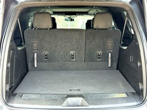 Used 2021 Chevrolet Suburban Z71 w/ Rear Media and Nav Package image 7