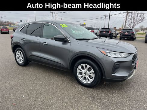 Used 2023 Ford Escape Active image 9