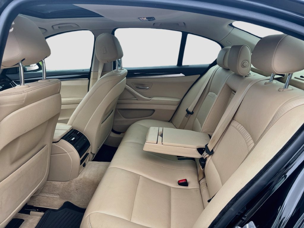 Used 2015 BMW 528i xDrive Sedan AWD/4WD image 16